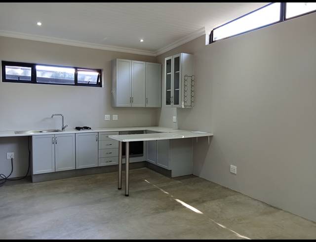 1 BEDROOM FREESTANDING RENTED IN FAIRLAND